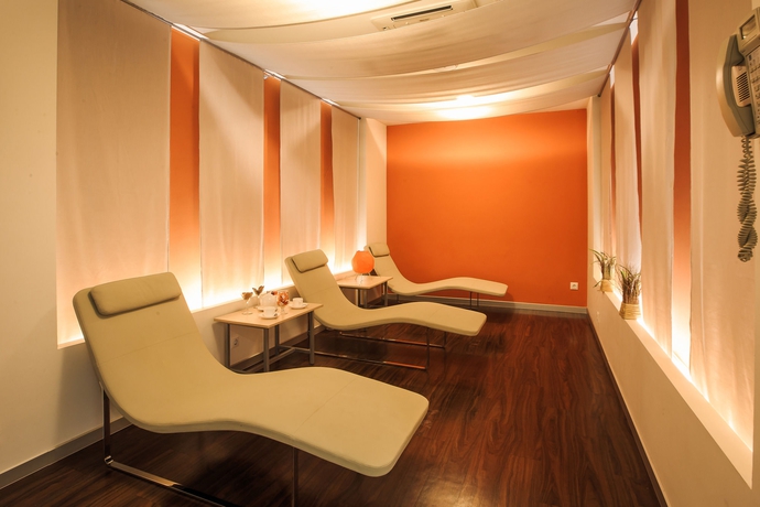 Imagen de la piscina del Hotel Novotel Yekaterinburg Centre. Foto 16