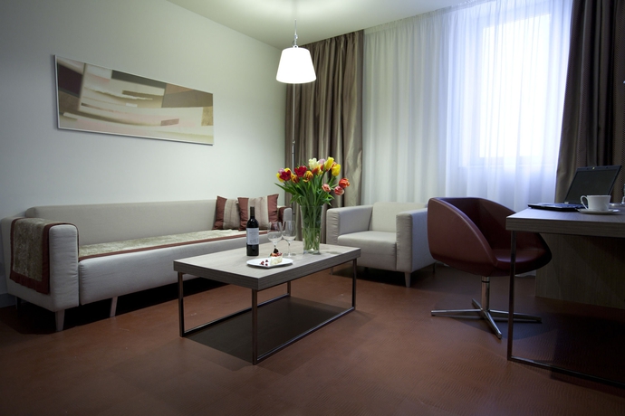 Imagen de los interiores del Hotel Novotel Yekaterinburg Centre. Foto 15