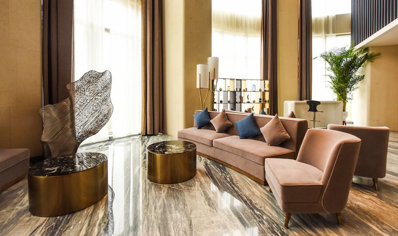 Imagen de los interiores del Hotel Novotel Zhengzhou Airport. Foto 20