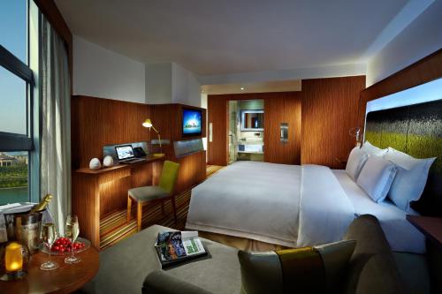 Imagen de la habitación del Hotel Novotel Zhengzhou Convention Centre. Foto 9