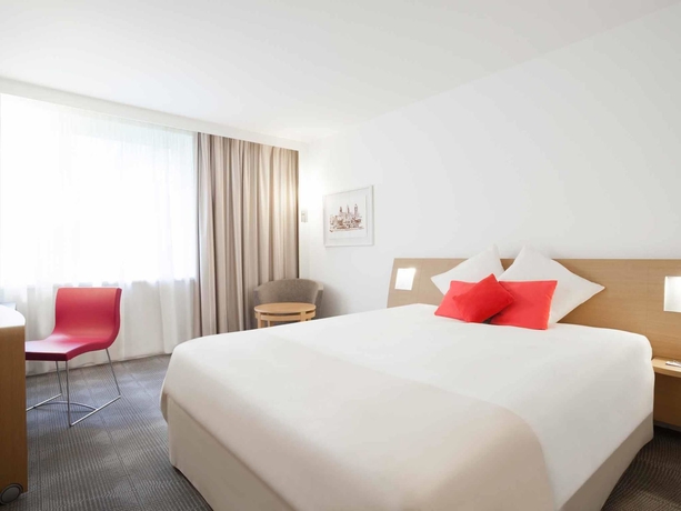 Imagen de la habitación del Hotel Novotel Zurich Airport Messe. Foto 9