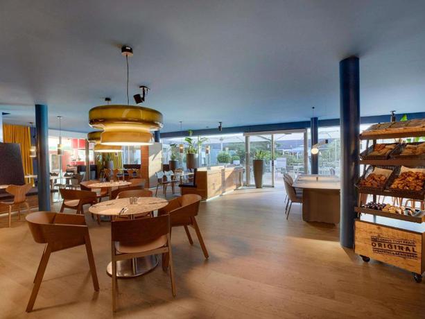 Imagen del bar/restaurante del Hotel Novotel Zurich City West. Foto 2