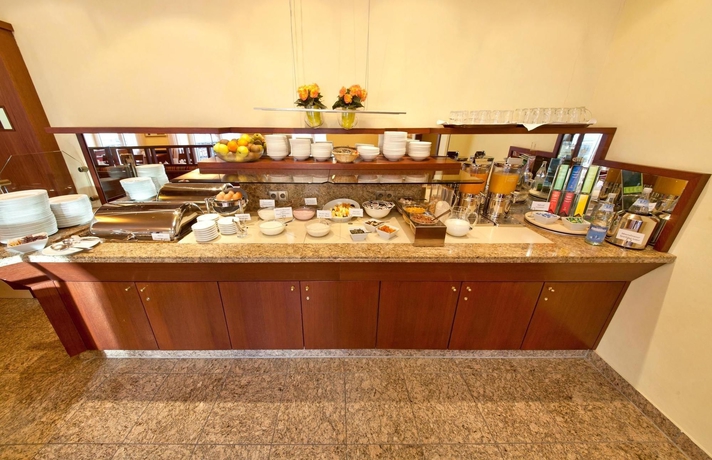 Imagen del bar/restaurante del Hotel Novum Boulevard Stuttgart City. Foto 6