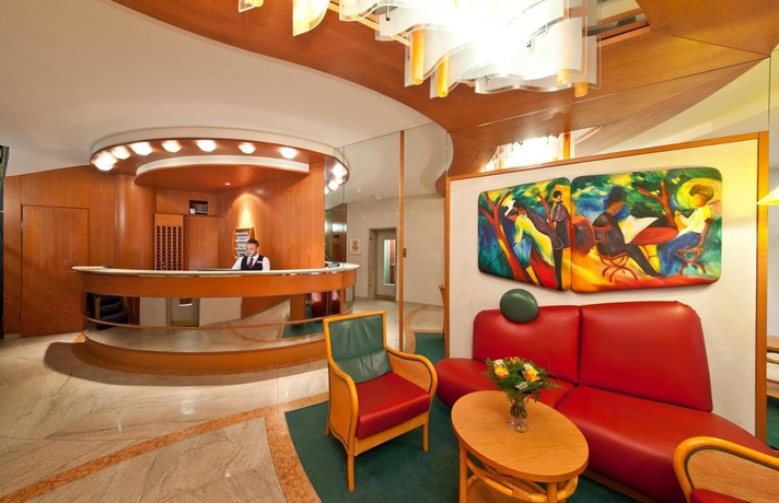 Imagen de los interiores del Hotel Novum Boulevard Stuttgart City. Foto 12