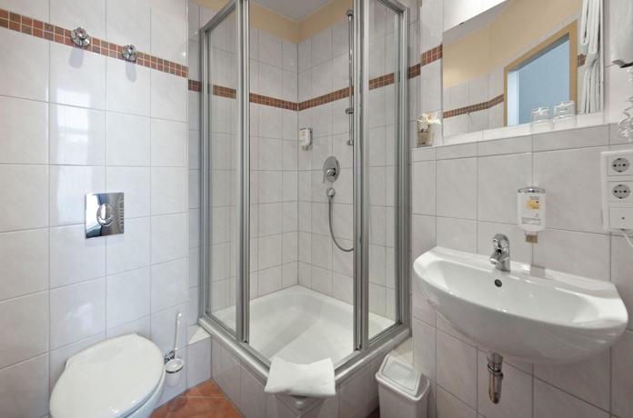 Imagen de la habitación del Hotel Novum Eleazar City Center. Foto 9