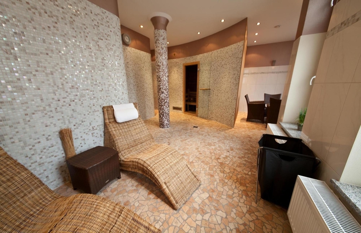 Imagen de la piscina del Hotel Novum Eleazar City Center. Foto 14