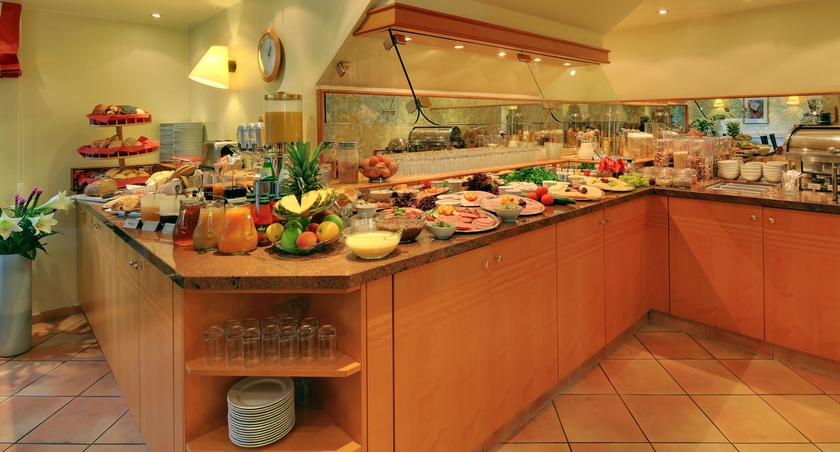 Imagen del bar/restaurante del Hotel Novum Garden Bremen. Foto 6