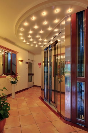 Imagen de los interiores del Hotel Novum Garden Bremen. Foto 13