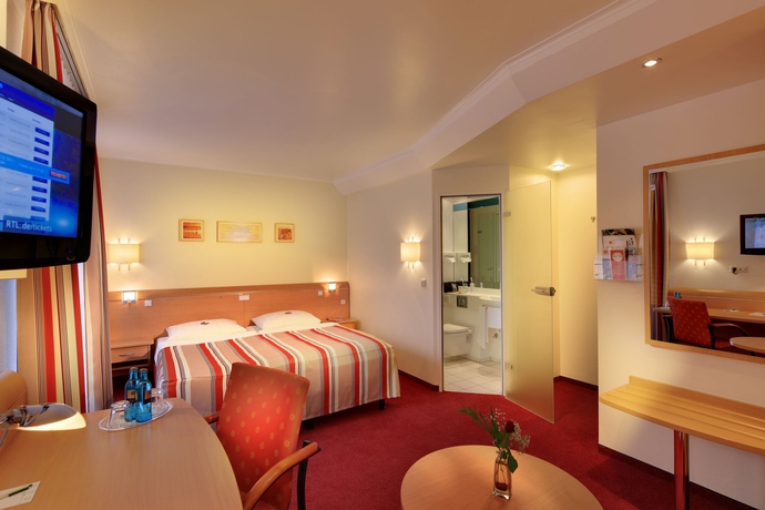 Imagen de los interiores del Hotel Novum Garden Bremen. Foto 14