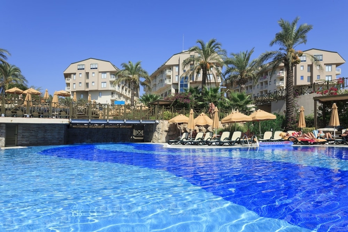 Imagen de la piscina del Hotel Novum Garden Side - All Inclusive. Foto 18