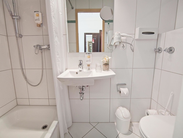 Imagen de la habitación del Hotel Novum Graf Moltke Hamburg. Foto 12