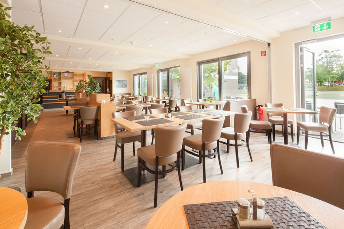 Imagen general del Hotel Novum Hamburger Sporthotel. Foto 7