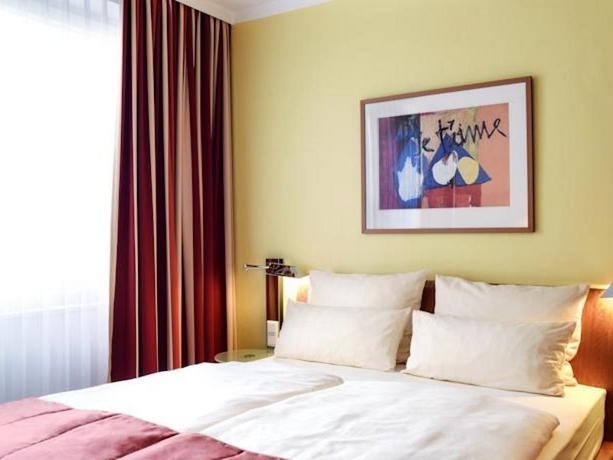 Imagen general del Hotel Novum Hotel Ambassador. Foto 8