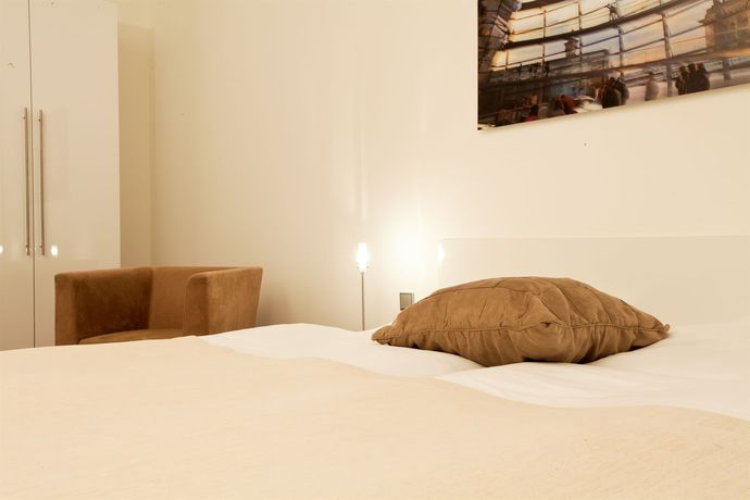 Imagen de la habitación del Hotel Novum Hotel Freiraum. Foto 8