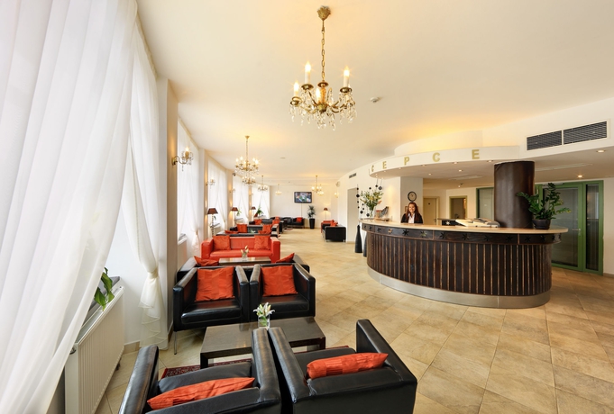 Imagen de los interiores del Hotel Novum Hotel Vitkov Prag. Foto 7