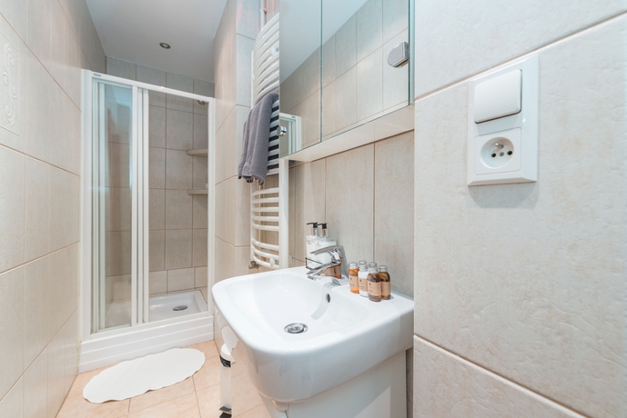 Imagen de la habitación del Hotel Novum House Tomasza. Foto 3