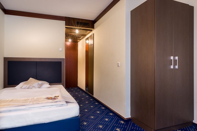 Imagen de la habitación del Hotel Novum Imperial Frankfurt Messe. Foto 2