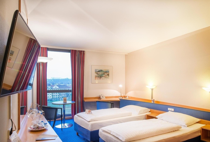 Imagen de la habitación del Hotel Novum Kavalier. Foto 5