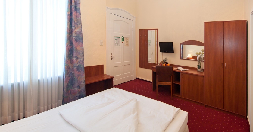 Imagen de la habitación del Hotel Novum Kronprinz Hamburg Hauptbahnhof. Foto 7