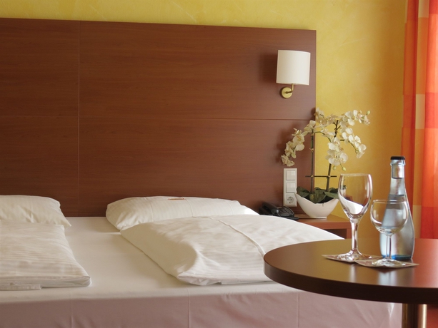 Imagen de la habitación del Hotel Novum Rega Stuttgart. Foto 3