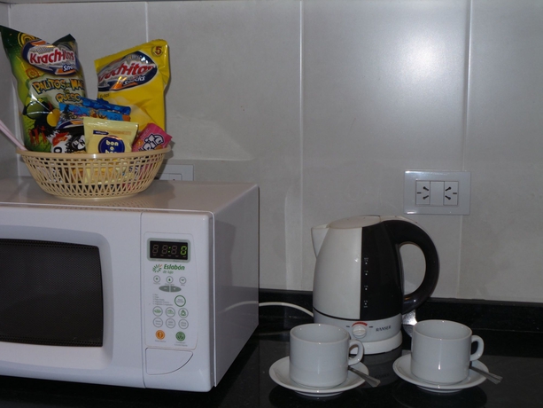 Imagen de la habitación del Hotel Novum Suites. Foto 6