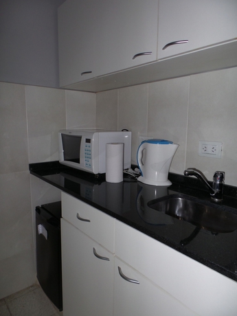 Imagen de la habitación del Hotel Novum Suites. Foto 7