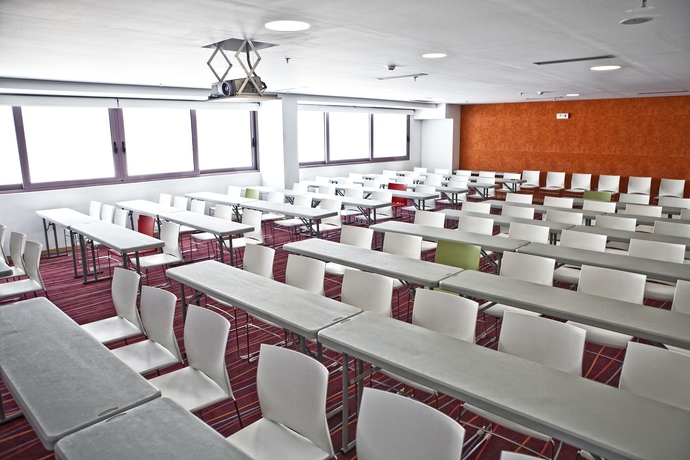 Imagen de los interiores del Hotel Novus City. Foto 8