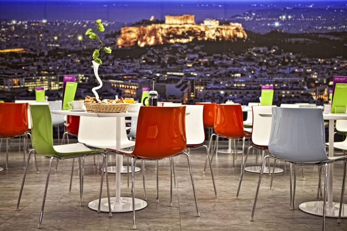 Imagen del bar/restaurante del Hotel Novus City. Foto 2