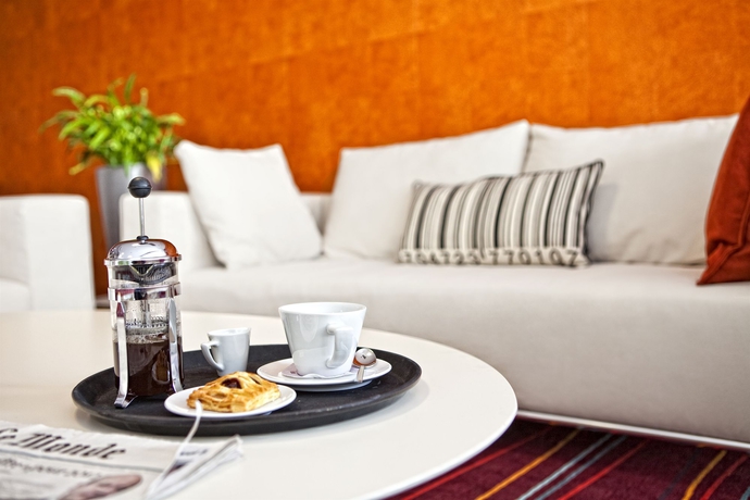 Imagen de los interiores del Hotel Novus City. Foto 12