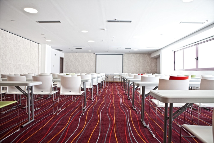 Imagen de los interiores del Hotel Novus City. Foto 14