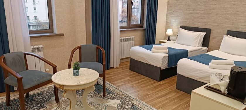 Imagen de la habitación del Hotel Novza Palace. Foto 5