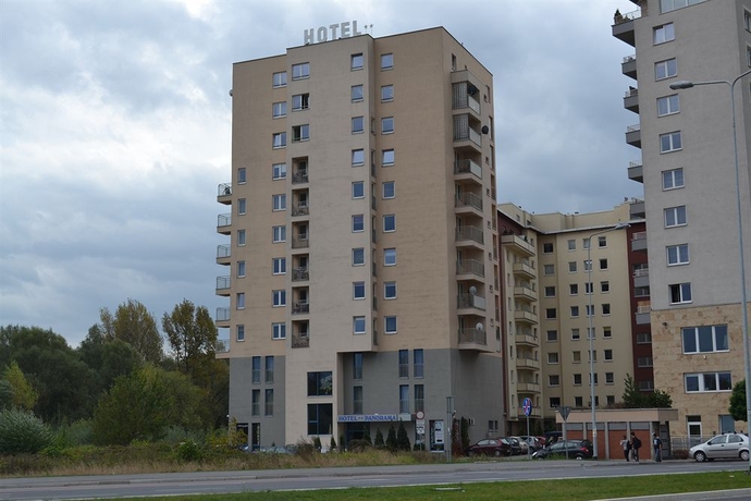 Imagen de los exteriores del Hotel Nowa Panorama. Foto 9