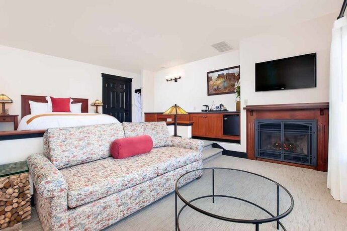 Imagen de la habitación del Hotel Noyo Harbor Inn Restaurant and Tavern. Foto 14