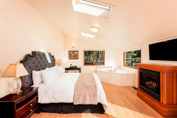 Imagen de la habitación del Hotel Noyo Harbor Inn Restaurant and Tavern. Foto 17