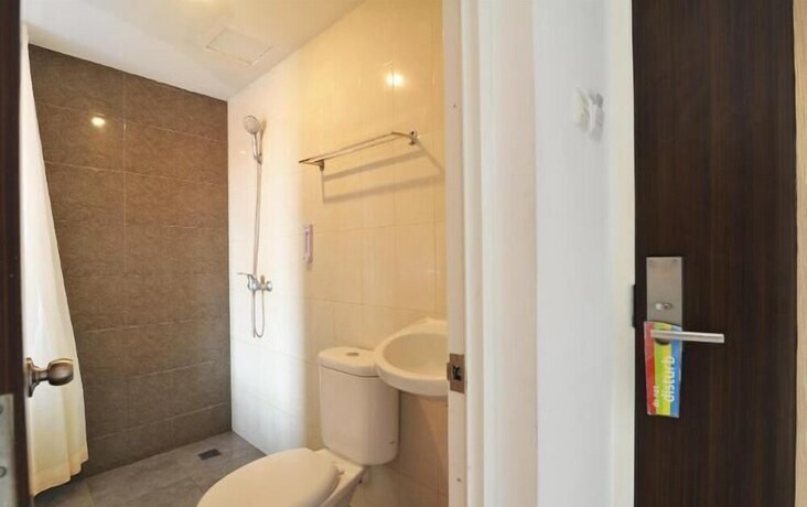 Imagen de la habitación del Hotel Nozz Semarang. Foto 31