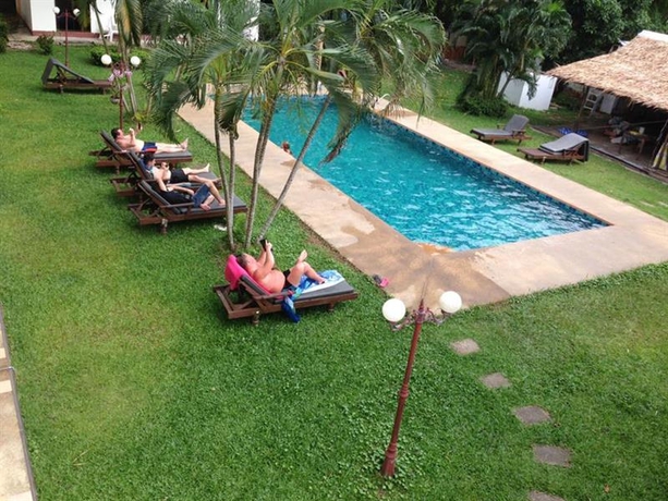 Imagen general del Hotel Nr Nanai Patong. Foto 7