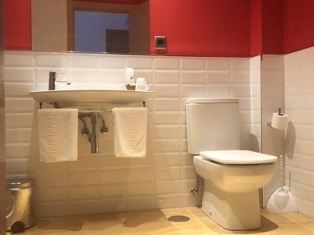 Imagen general del Hotel Nruta Ponferrada. Foto 10