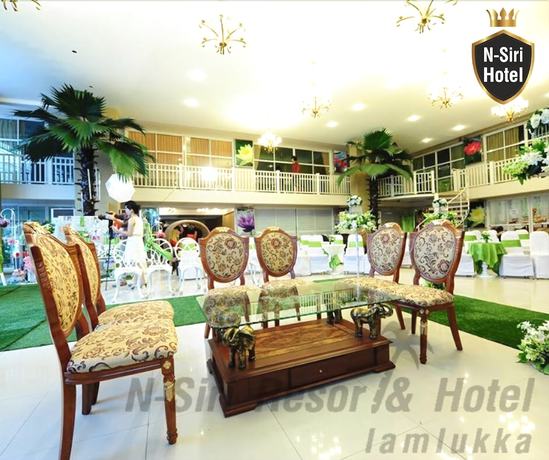 Imagen del bar/restaurante del Hotel Nsiri Resort and. Foto 2