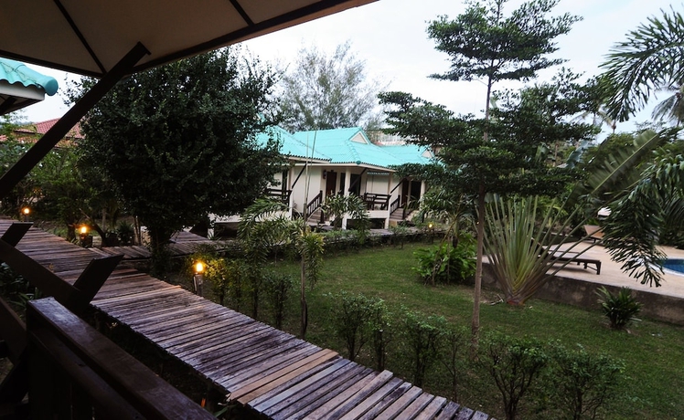 Imagen de los interiores del Hotel N.t. Lanta Resort. Foto 14