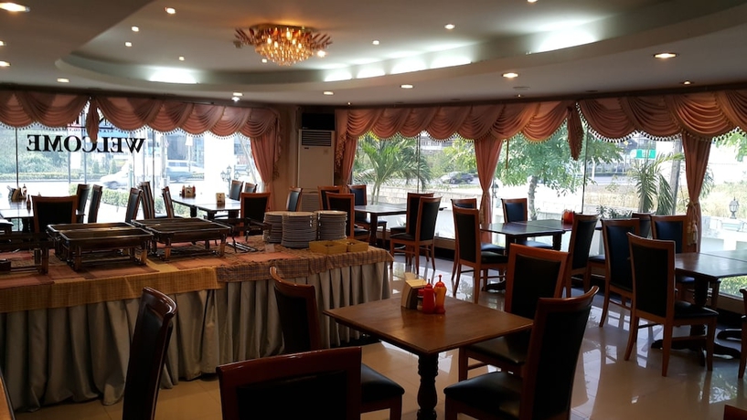 Imagen del bar/restaurante del Hotel Ntk Residence. Foto 4