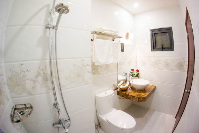 Imagen de la habitación del Hotel Nu Hoang. Foto 6