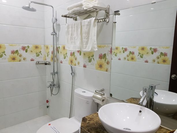 Imagen de la habitación del Hotel Nu Hoang. Foto 7