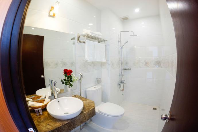 Imagen de la habitación del Hotel Nu Hoang. Foto 8