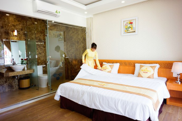 Imagen de la habitación del Hotel Nu Hoang. Foto 10