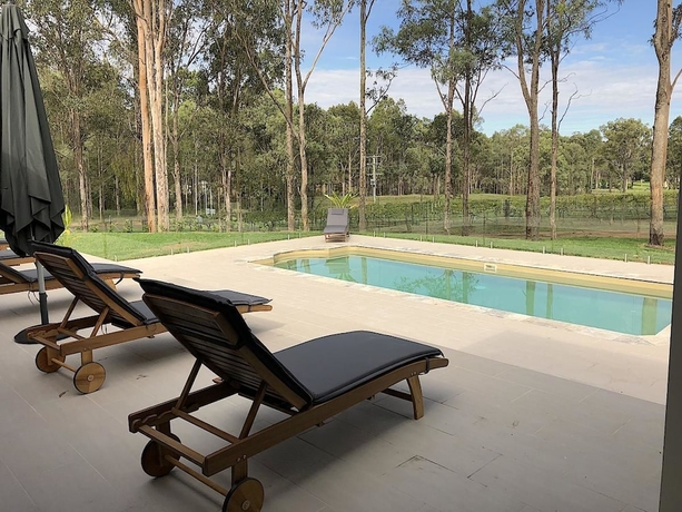 Imagen de la piscina del Hotel Nu Leaf Retreat. Foto 13