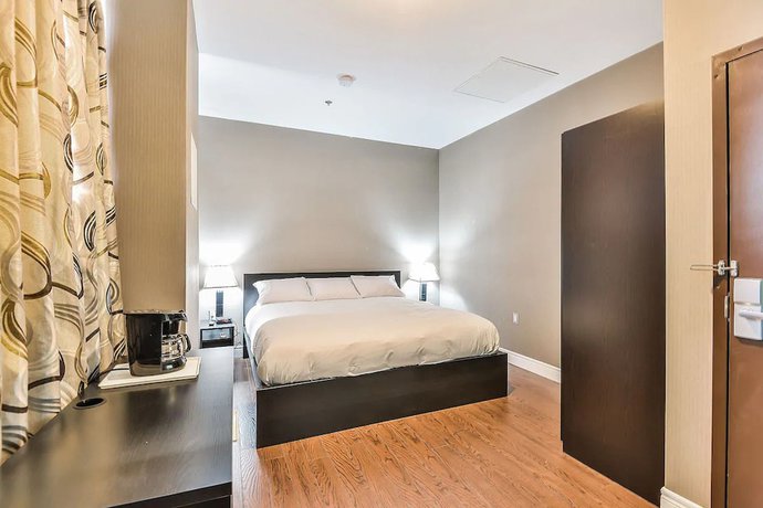 Imagen de la habitación del Hotel Nu Toronto. Foto 9