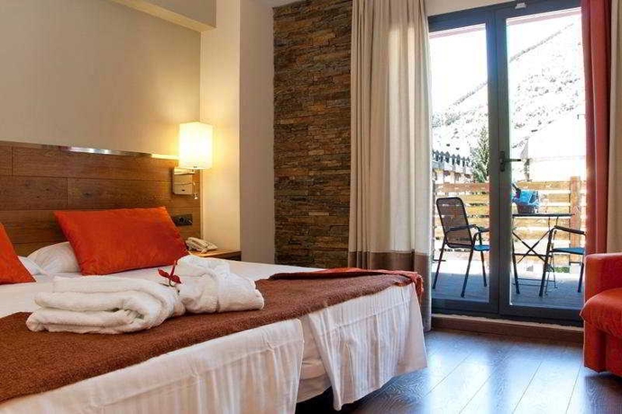 Imagen de la habitación del Hotel Nubahotel Vielha. Foto 5