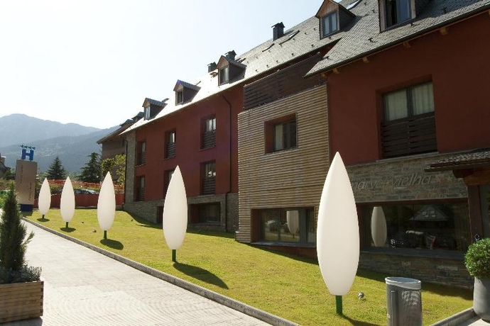 Imagen de los exteriores del Hotel Nubahotel Vielha. Foto 7