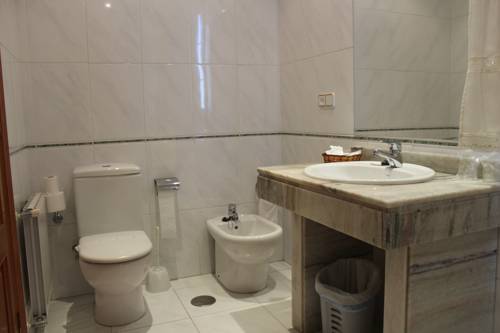 Imagen de la habitación del Hotel Nueva Colina. Foto 7