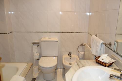 Imagen de la habitación del Hotel Nueva Colina. Foto 10